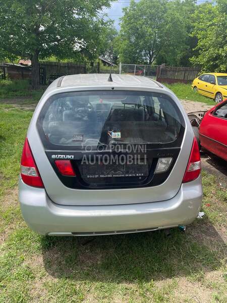Zadnji Branik za Suzuki Liana od 2000. do 2008. god.
