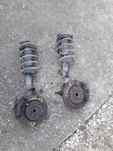 Prednji amortizeri za Peugeot 306