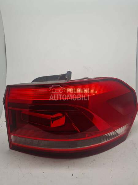 Lampa zadnja desna 5T0 za Volkswagen Touran od 2015. do 2020. god.
