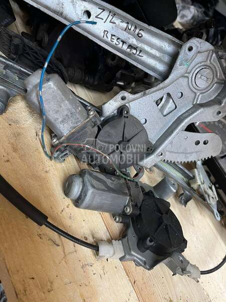 Podizac stakla za Nissan Almera od 2000. do 2006. god.
