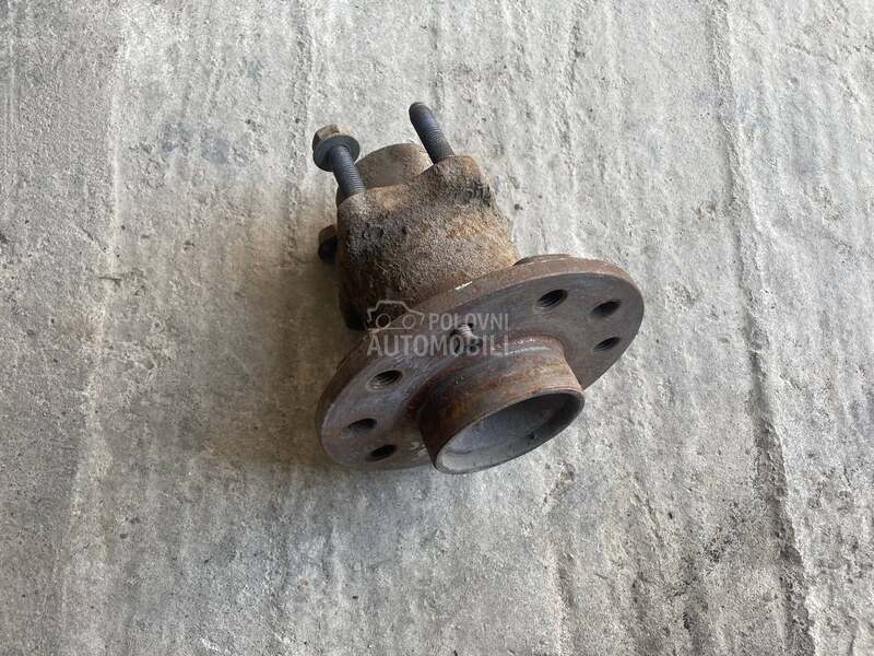 glavcina zadnja sa abs za Opel Zafira
