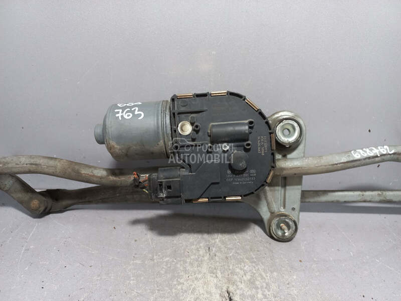 MOTORIC PREDNJEG BRISACA za Volvo V70