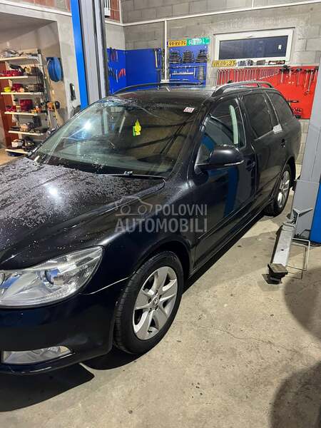 Škoda Octavia 1.6 d 2011. god. -  kompletan auto u delovima