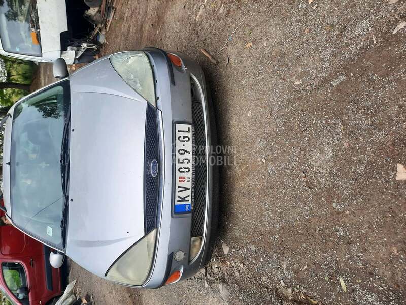 Ford Focus -  kompletan auto u delovima