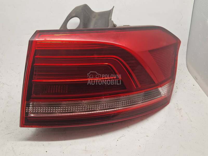Zadnja desna lampa karavan za Volkswagen Passat B8 od 2015. do 2019. god.