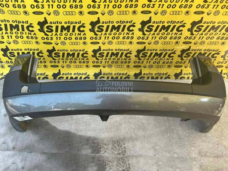 Branik zadnji sivi NV603 karavan za Renault Megane od 2002. do 2008. god.