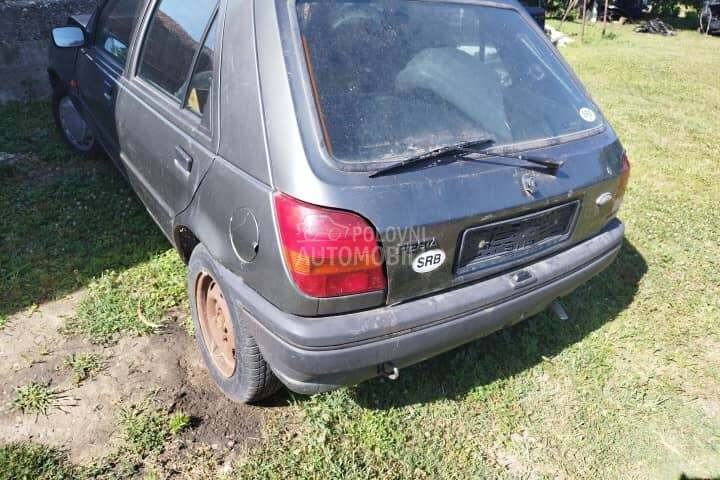 stop lampe za Ford Fiesta od 1992. do 1995. god.