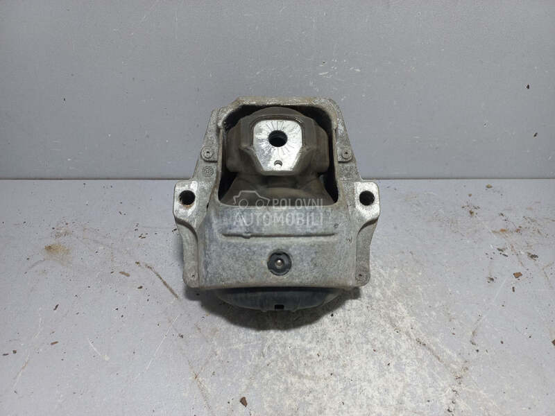 NOSAC MOTORA za Audi A4