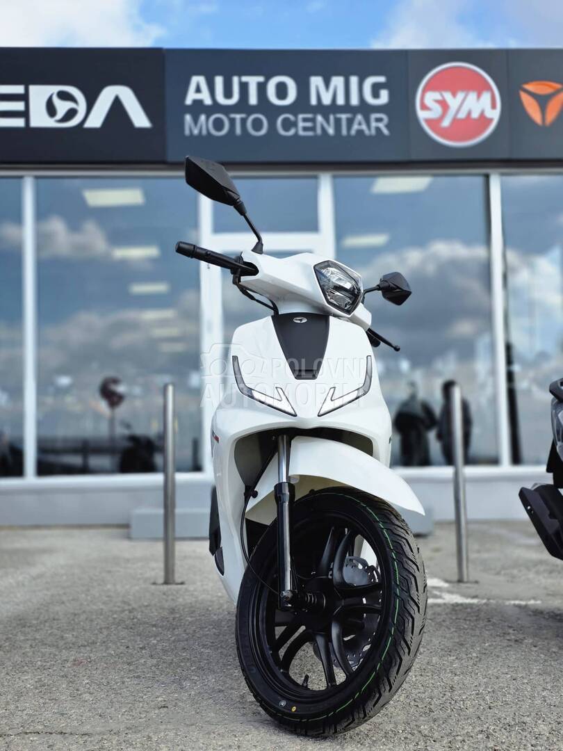 Peda CONNECT 125 2025. god. - Novo Polovni Automobili Srbija, Niš