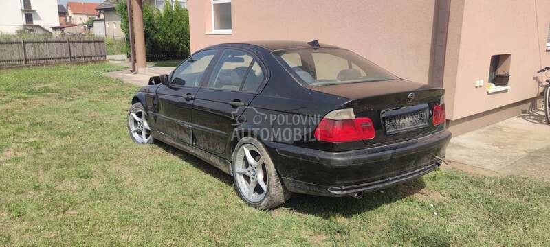BMW 320 2001. god. -  kompletan auto u delovima