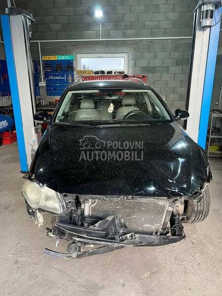 Volkswagen Passat B6 -  kompletan auto u delovima