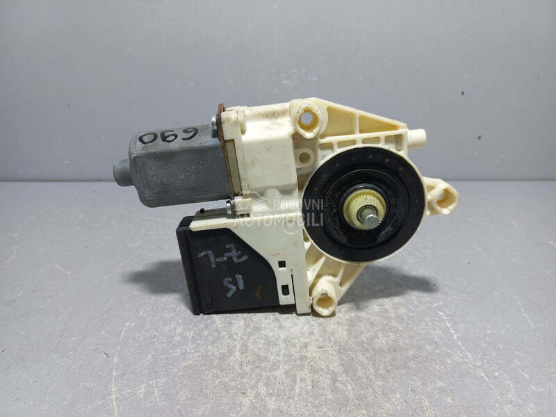 MOTORIC PODIZACA STAKLA za Renault Megane - 827310185R