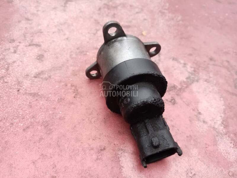 regulator pritiska goriva za Citroen C2, C3, C3 pluriel od 2001. do 2009. god.
