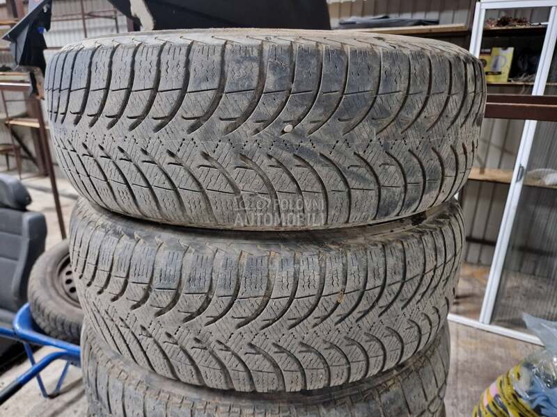 Michelin 185/60 R15 Zimska