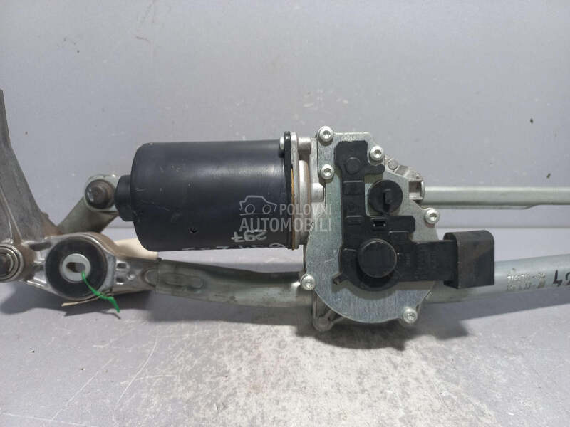MOTORIC PREDNJEG BRISACA za BMW Serija 3