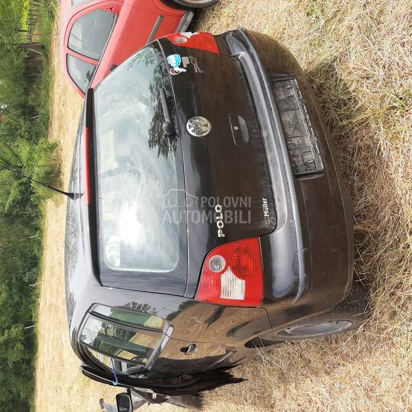 Volkswagen Polo 1,4tdi 2004. god. -  kompletan auto u delovima