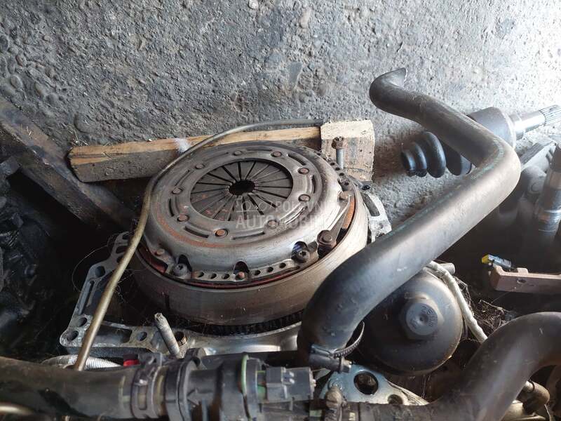 plivajuci zamajac i fiksni set za Citroen C4, C4 Grand Picasso, C4 Picasso ...