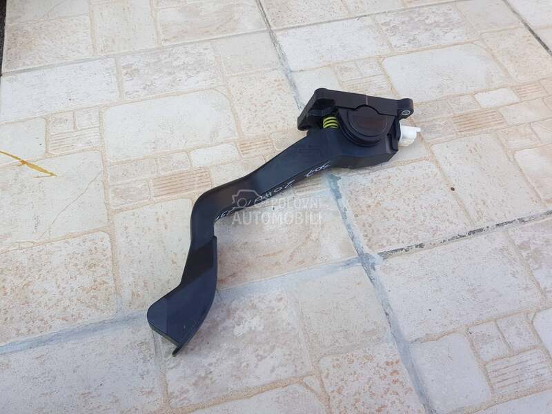 Papučica gasa 2.0 HDI 79 kw za Peugeot 307