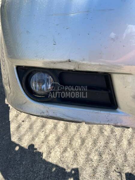 Desna maglenka resetka za Toyota Corolla Verso od 2004. do 2007. god.