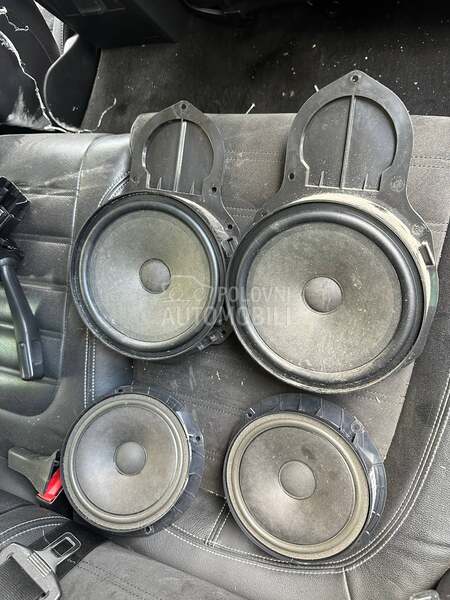 zvucnici komplet za Volkswagen Passat B6, Passat B7, Passat CC ...