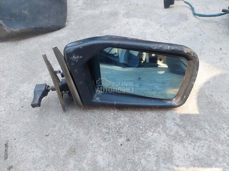 desni retrovizor w114/115 za Mercedes Benz Ostalo