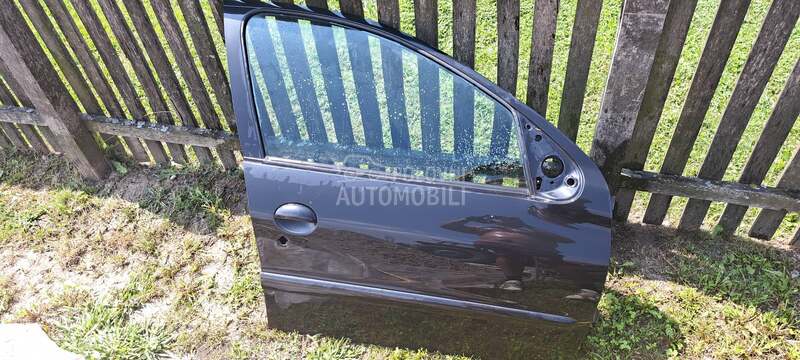 prednja desna vrata crna za Peugeot 206