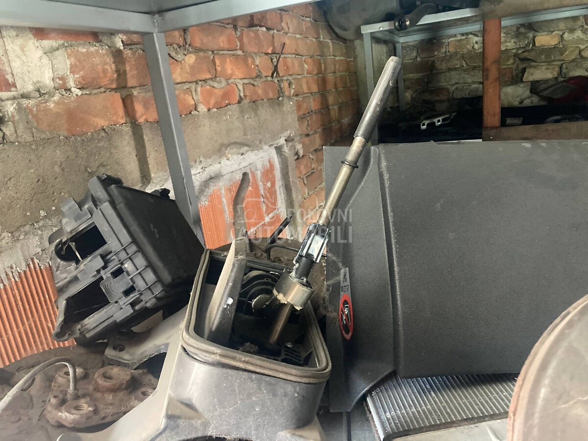 rucica menjaca za Opel Corsa D