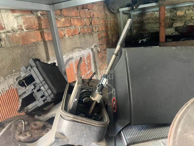 rucica menjaca za Opel Corsa D