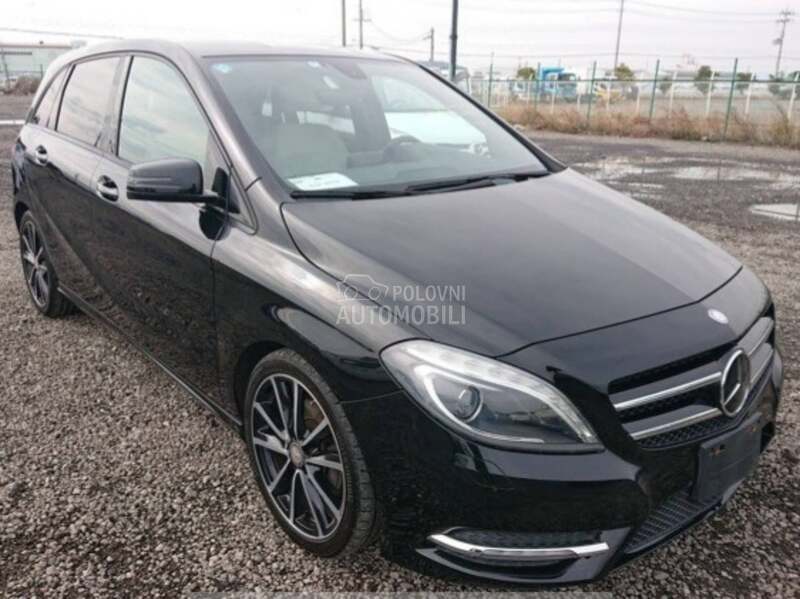 Mercedes Benz B Klasa W246 -  kompletan auto u delovima