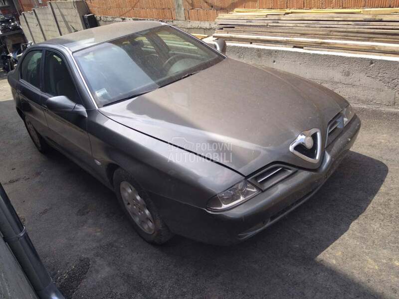 Desno krilo za Alfa Romeo 166