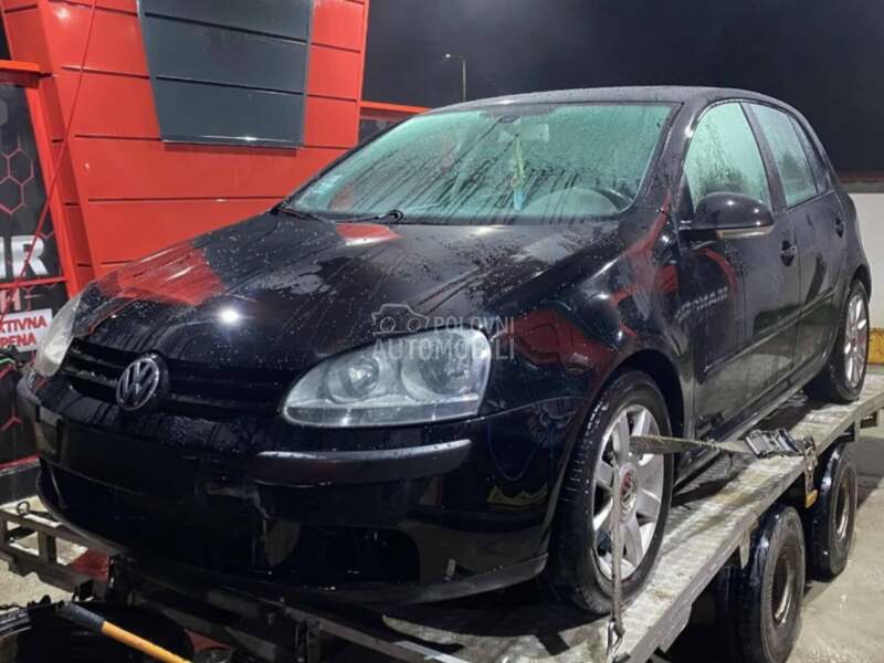 Volkswagen Golf 5 -  kompletan auto u delovima