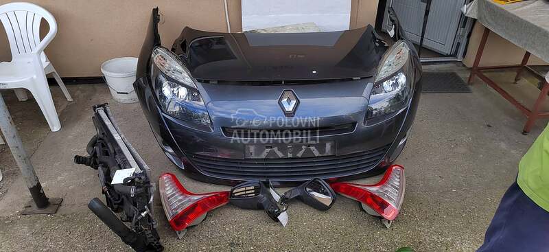 hauba branik farovi za Renault Grand Scenic, Scenic od 2009. do 2015. god.