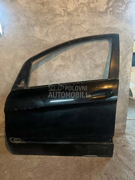 Prednja leva vrata za B W245 za Mercedes Benz B Klasa