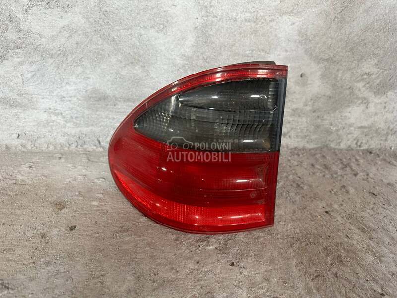Leva lampa za E W210 za Mercedes Benz E Klasa
