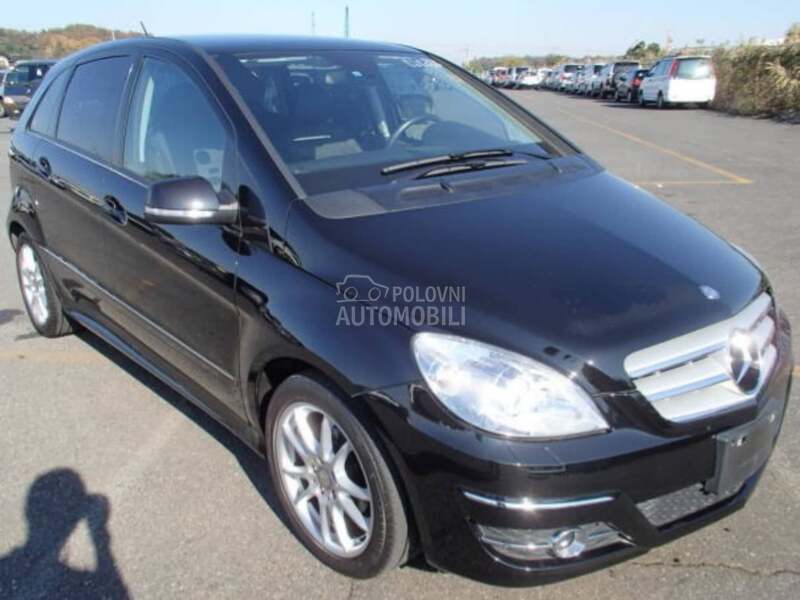 Mercedes Benz B 200 W245 -  kompletan auto u delovima