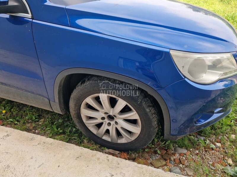 Lajsna krila leva/desna za Volkswagen Tiguan