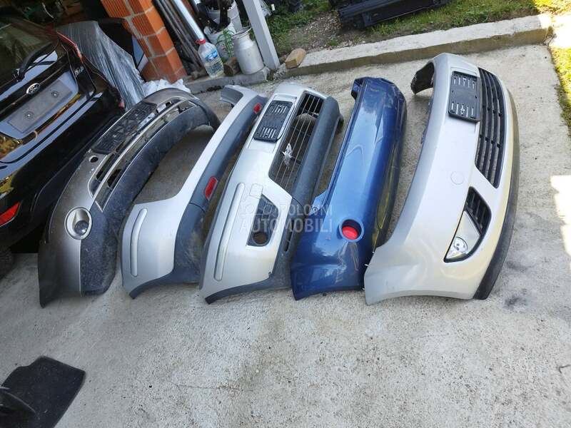 zadnji branik za Ford Fusion od 2002. do 2011. god.