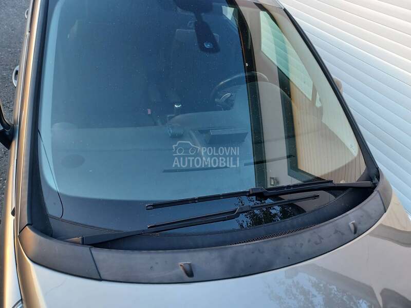 SOFERSAJBNA za Peugeot 5008 od 2009. do 2014. god.