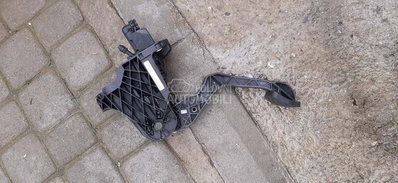 Pedala kvacila za Volkswagen Tiguan, Touran, Passat B7 ...