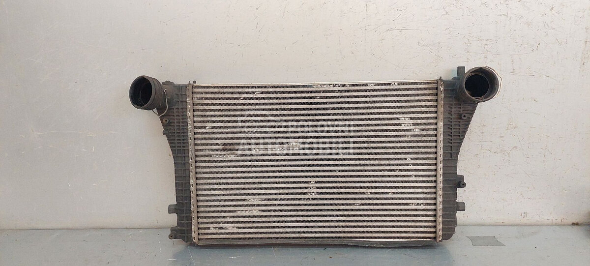 INTERKULER za Audi A3 - 1K0145803A