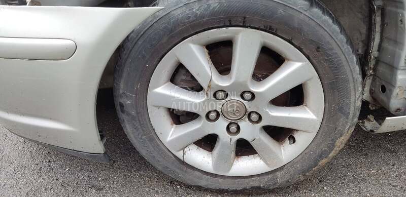 Matice za felne za Toyota Avensis od 2002. do 2009. god.