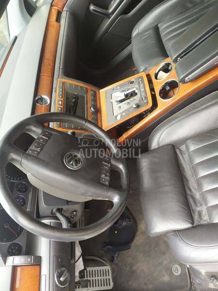 Enterijer za Volkswagen Phaeton od 2001. do 2009. god.