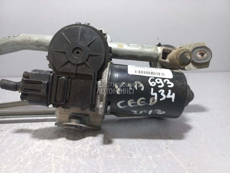 MOTORIC PREDNJEG BRISACA za Kia cee`d