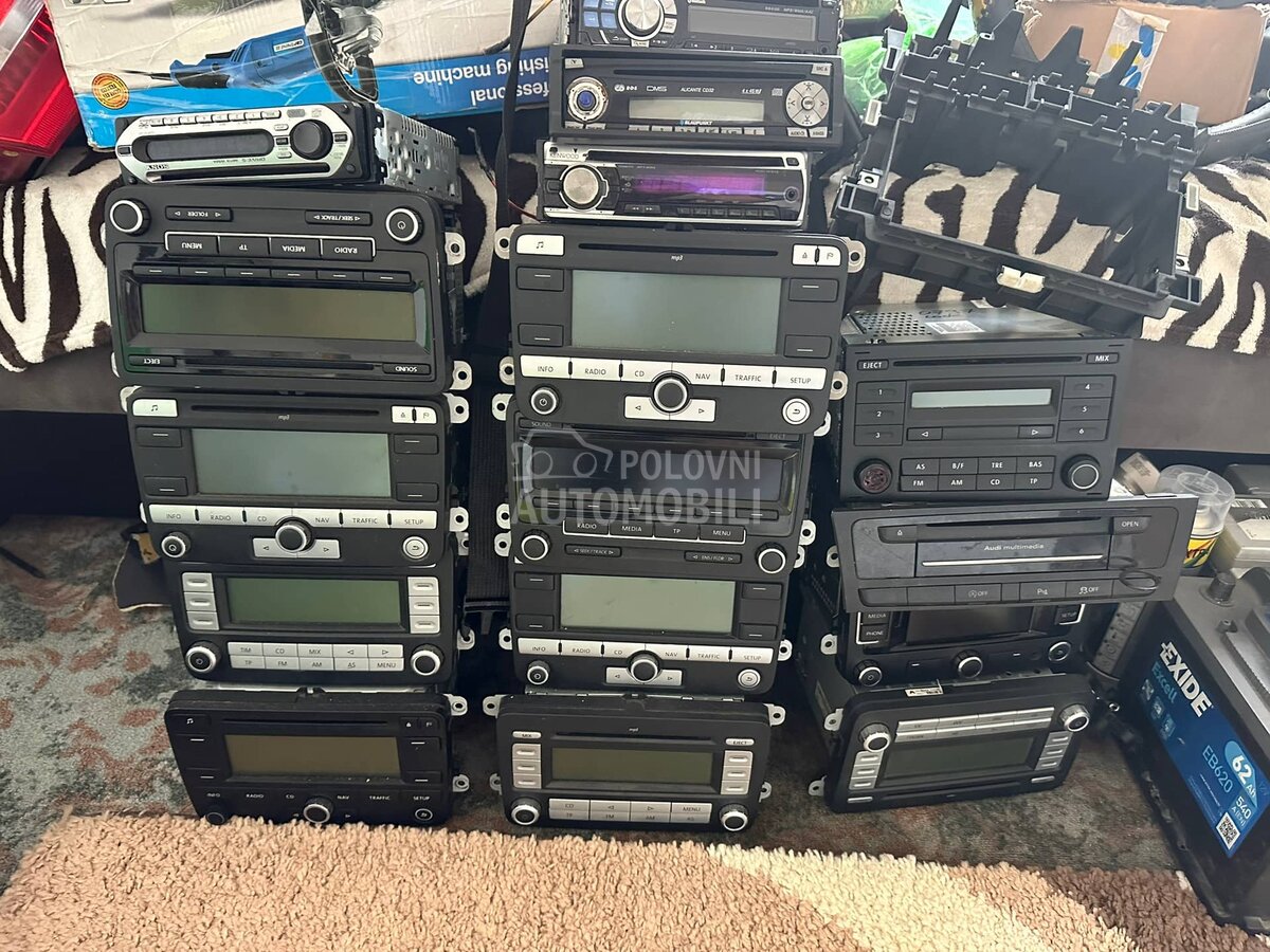 Radio CD Ispravni za Volkswagen Bora, Caddy, Golf 4 ...