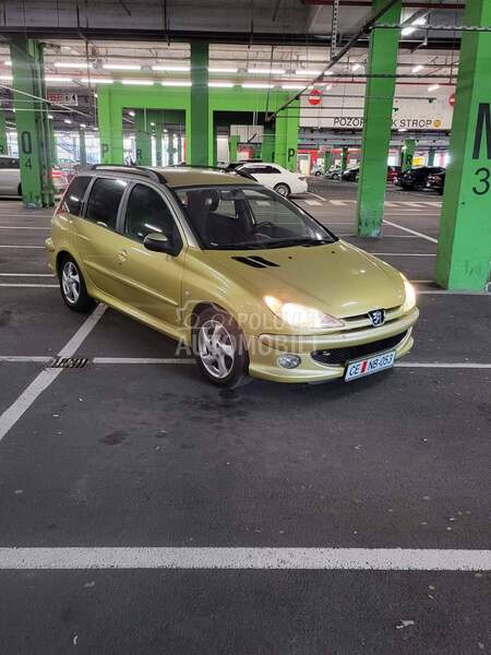 Peugeot 206 -  kompletan auto u delovima