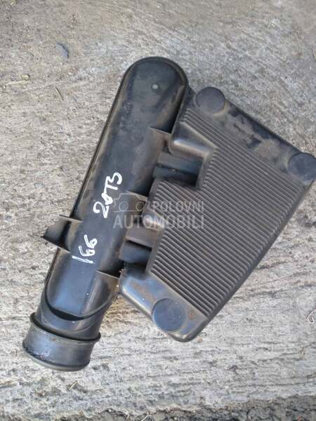 Usisna plastika za Alfa Romeo 166