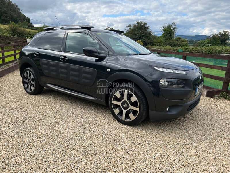 Citroen C4 Cactus -  kompletan auto u delovima