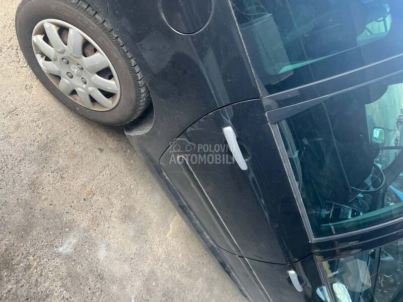 desna vrata za Peugeot 307 od 2001. do 2008. god.