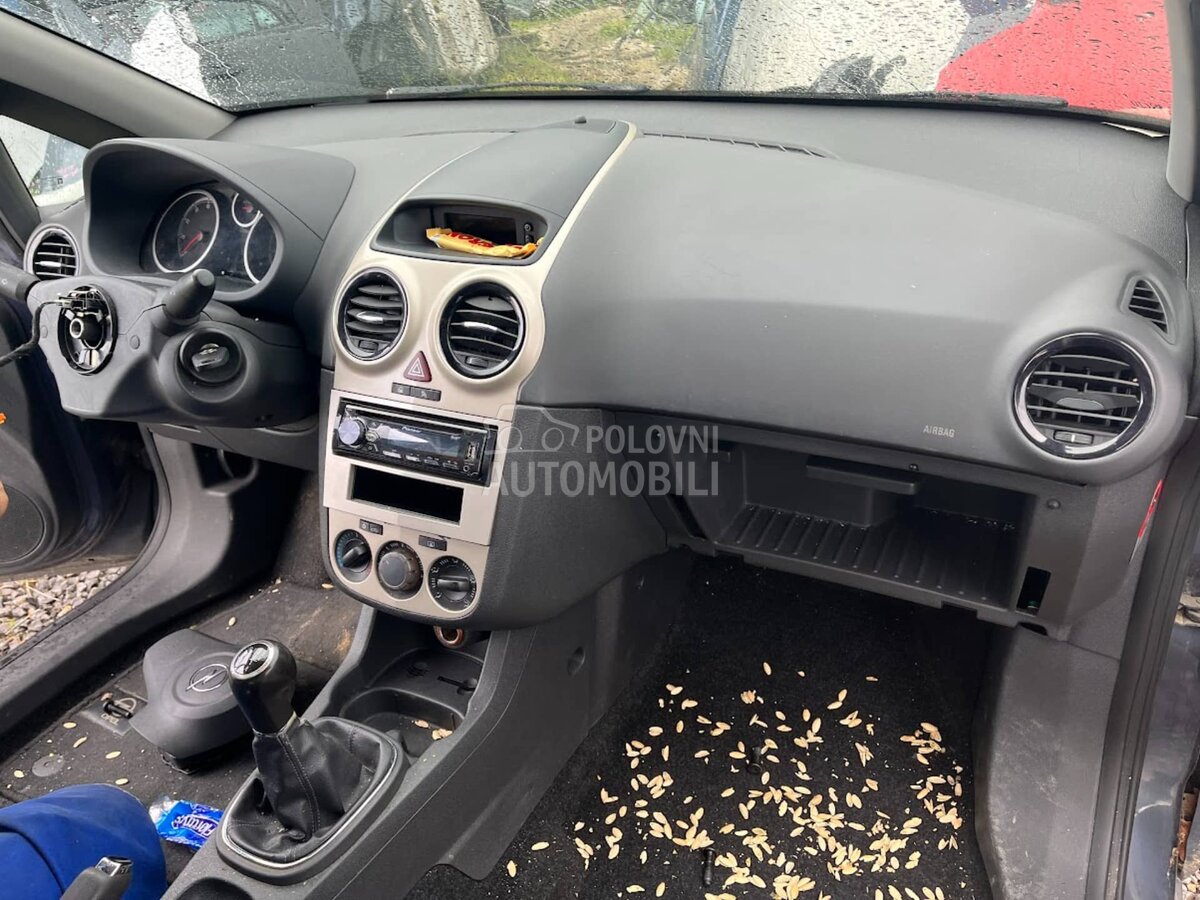 radio cd za Opel Corsa D