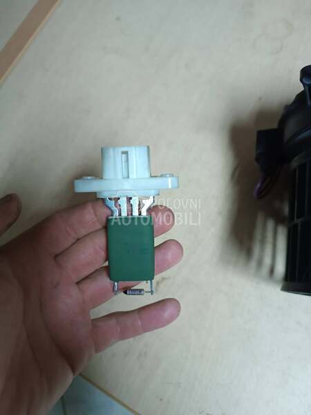 Reostat grejanja za Ford Fiesta od 2002. do 2008. god. za Ford Fiesta od 2002. do 2008. god.
